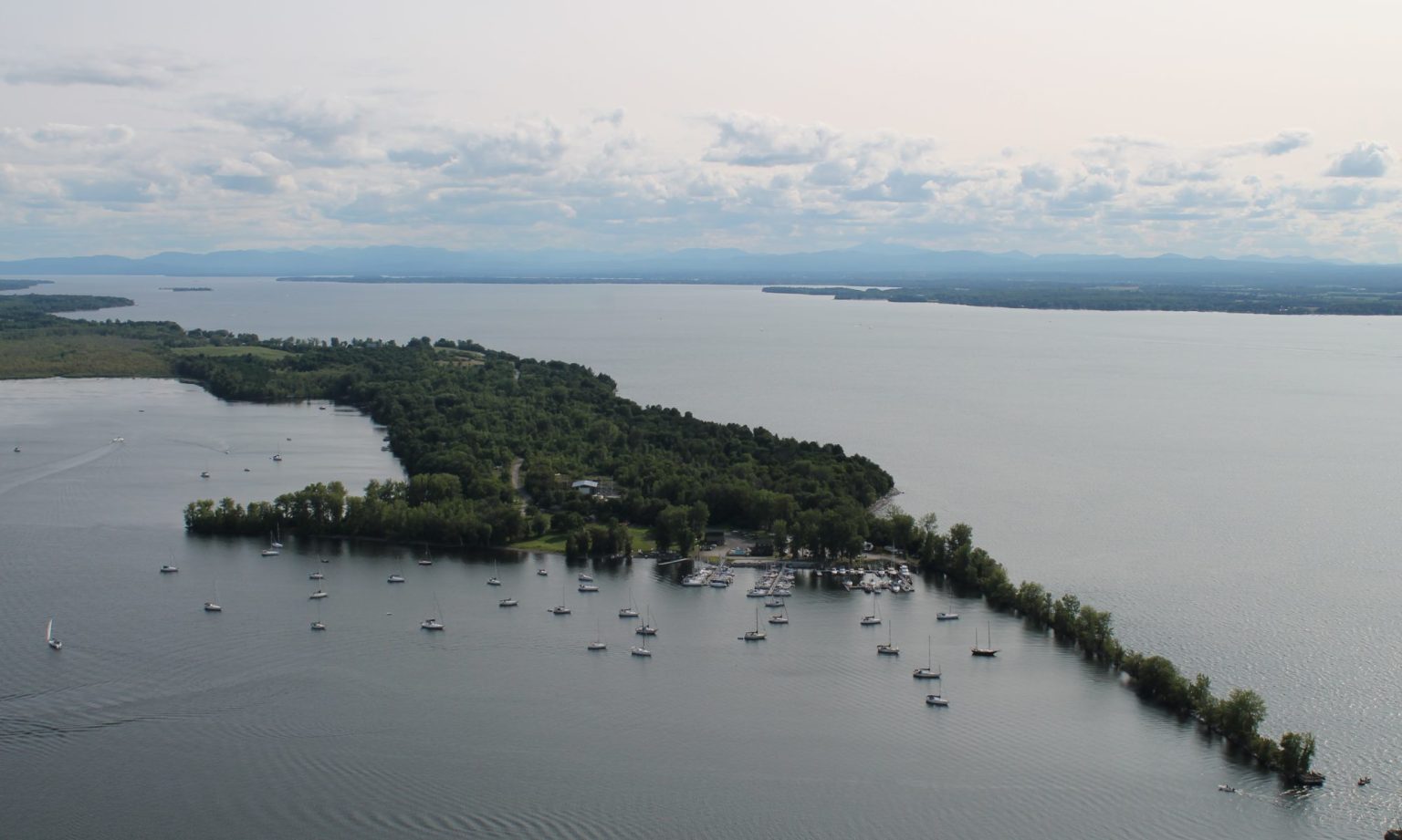 Pontoon Rental North Hero Marina